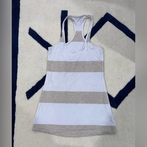 Lululemon - cool racerback tank, Size 4